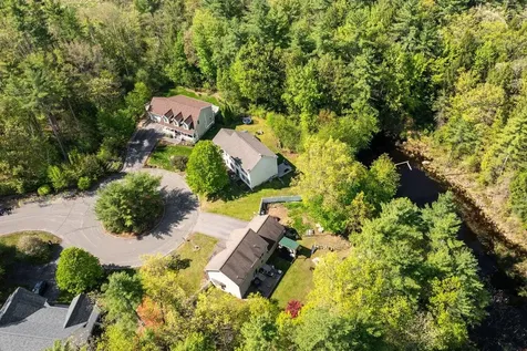 192 Streamside Drive Manchester NH 03102