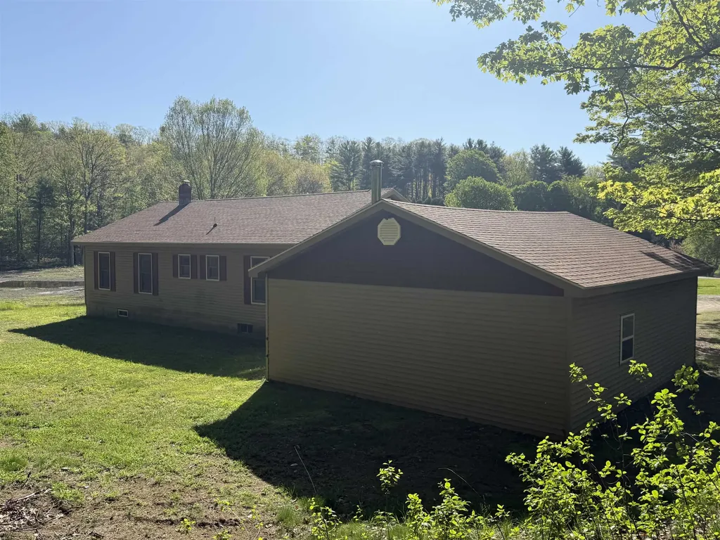 18 Ripple Lane Rockingham VT 05101