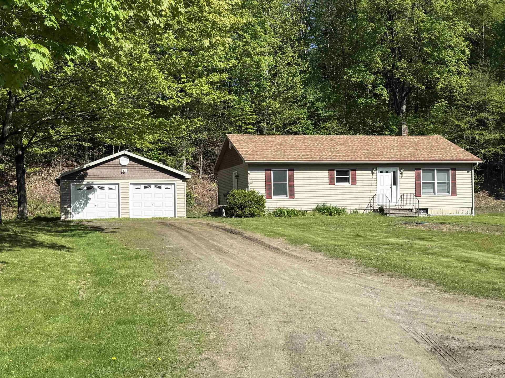 18 Ripple Lane Rockingham VT 05101