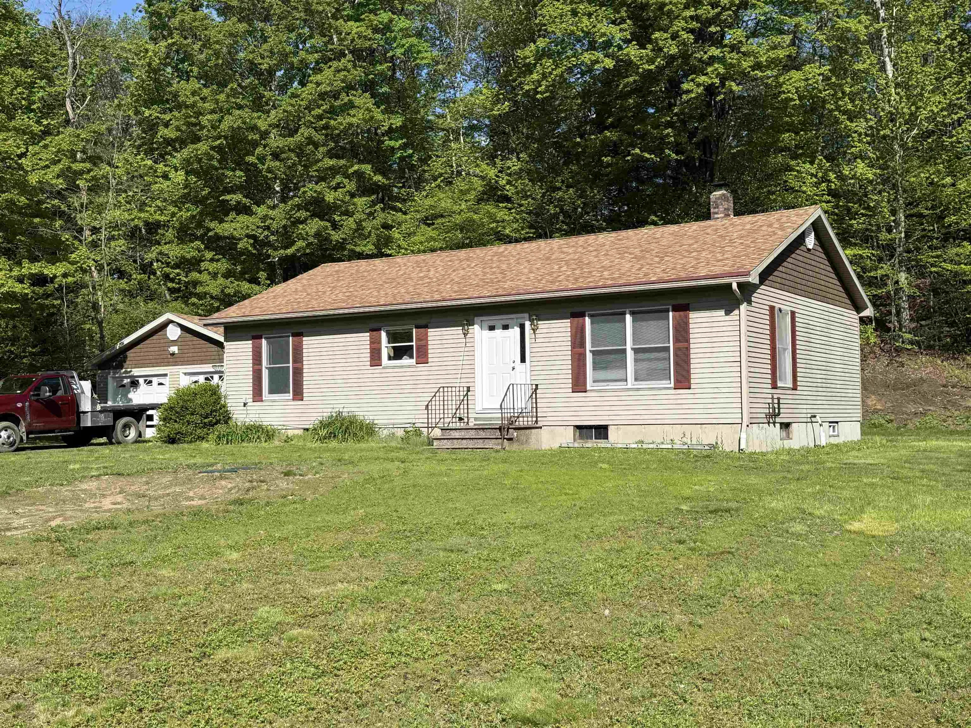 18 Ripple Lane Rockingham VT 05101