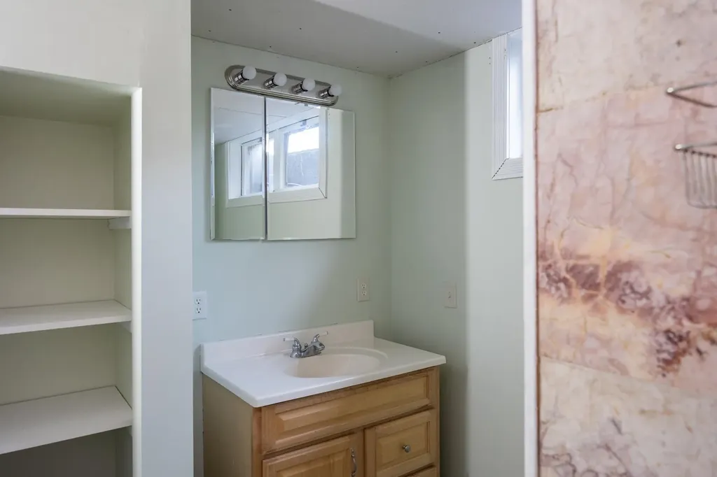 20 Greenfield Road Essex Junction VT 05452