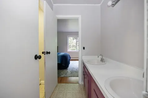 20 Greenfield Road Essex Junction VT 05452