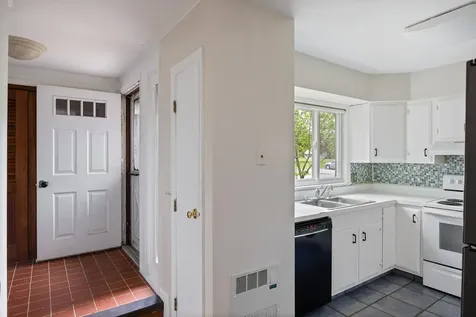 20 Greenfield Road Essex Junction VT 05452