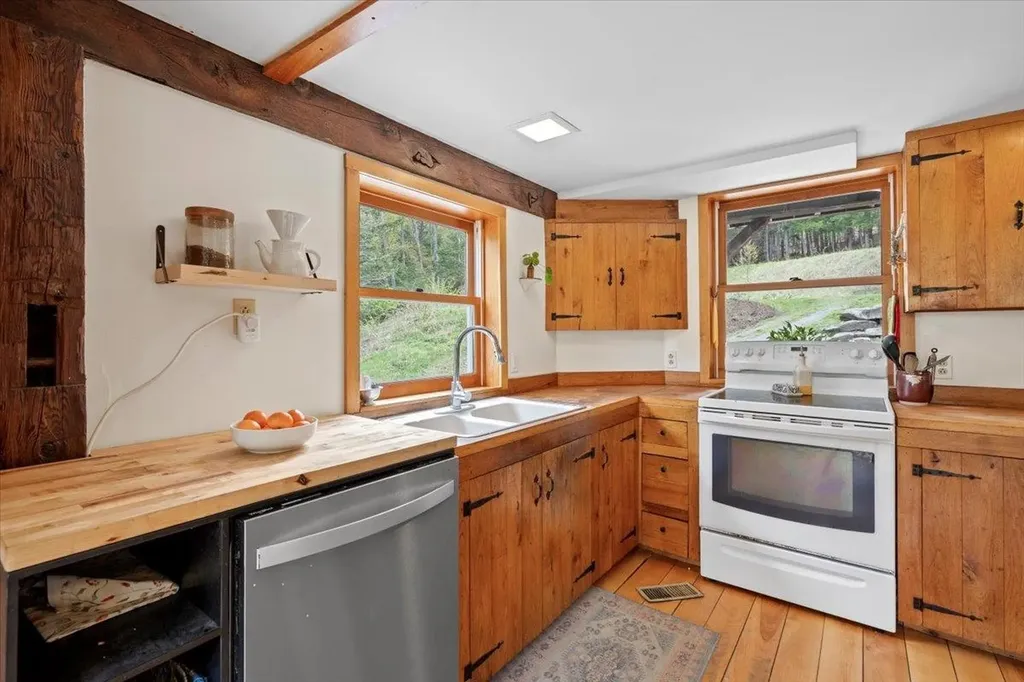 278 Spring Road Tunbridge VT 05077