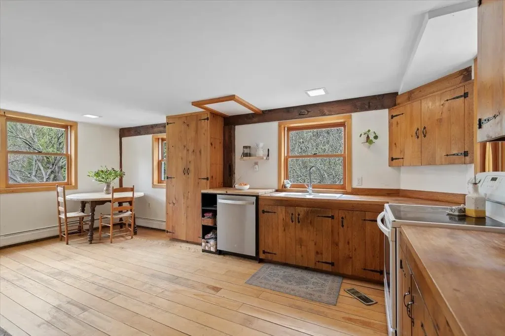 278 Spring Road Tunbridge VT 05077