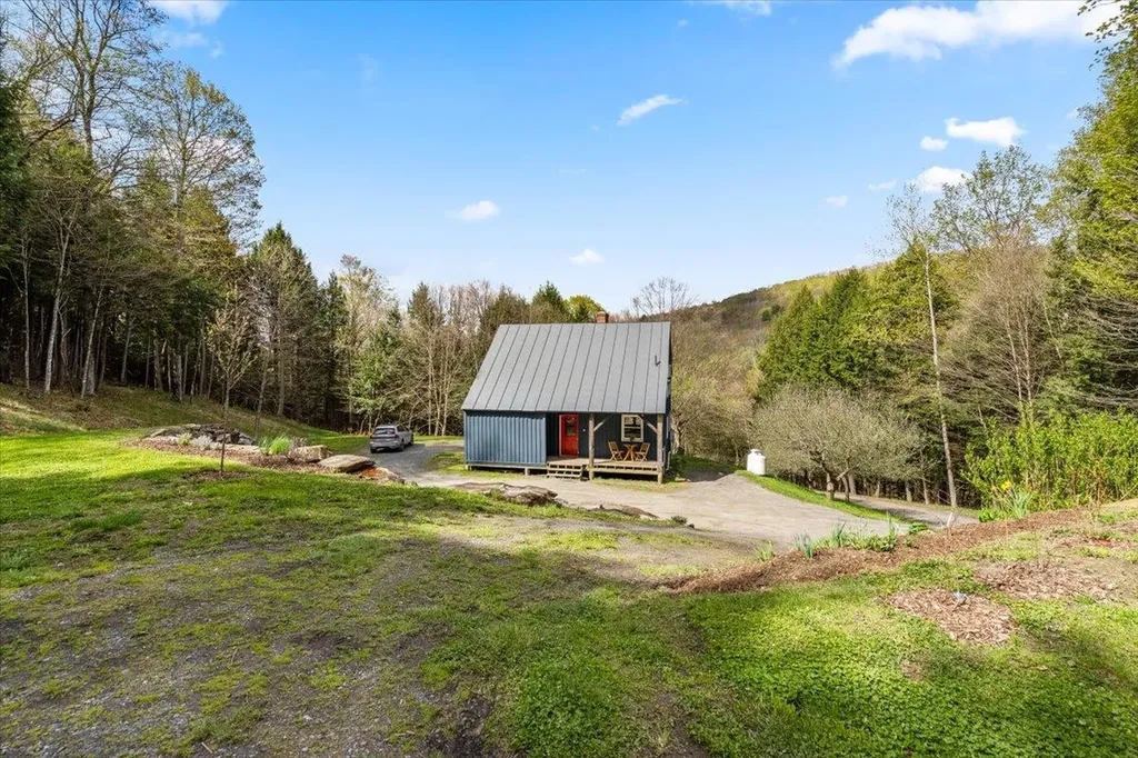278 Spring Road Tunbridge VT 05077