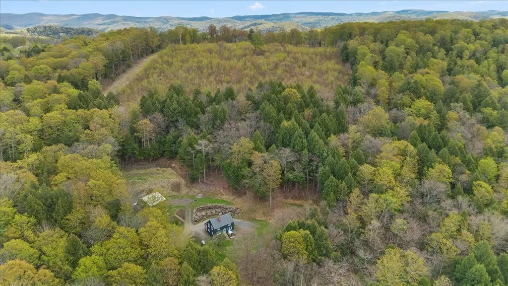 278 Spring Road Tunbridge VT 05077