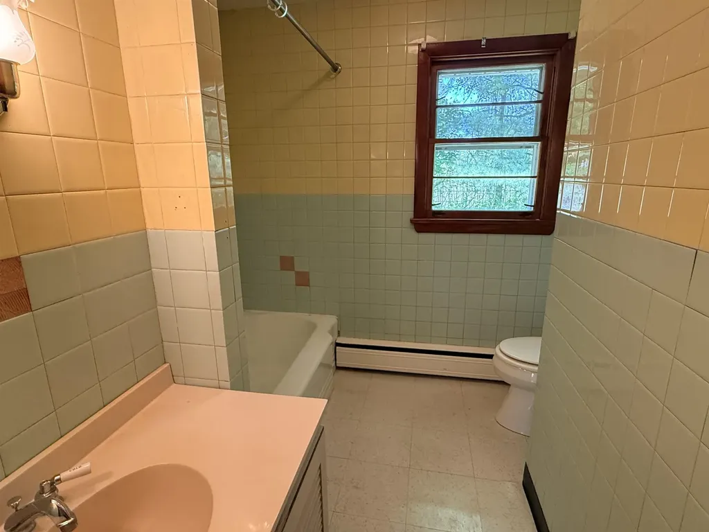298 Governor Hunt Road Vernon VT 05354