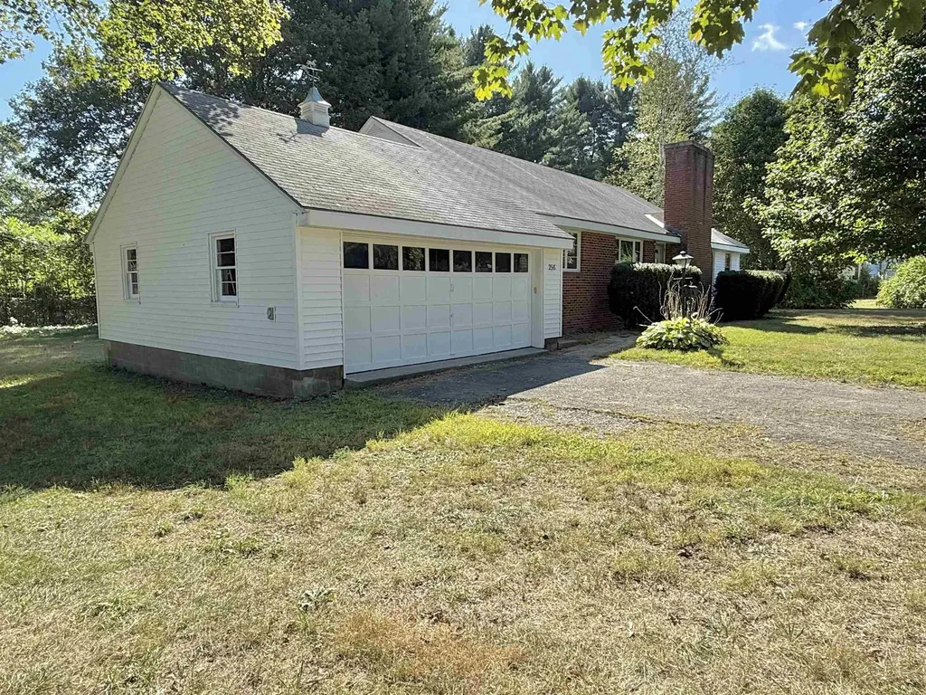 298 Governor Hunt Road Vernon VT 05354