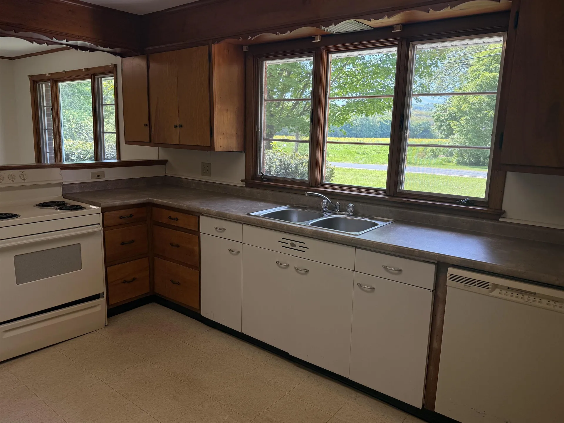 298 Governor Hunt Road Vernon VT 05354