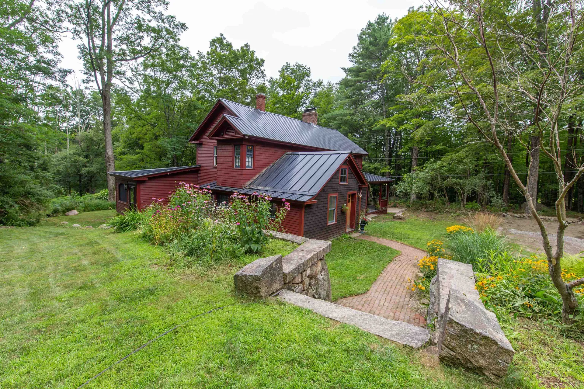 314 Old Mail Road Tamworth NH 03886