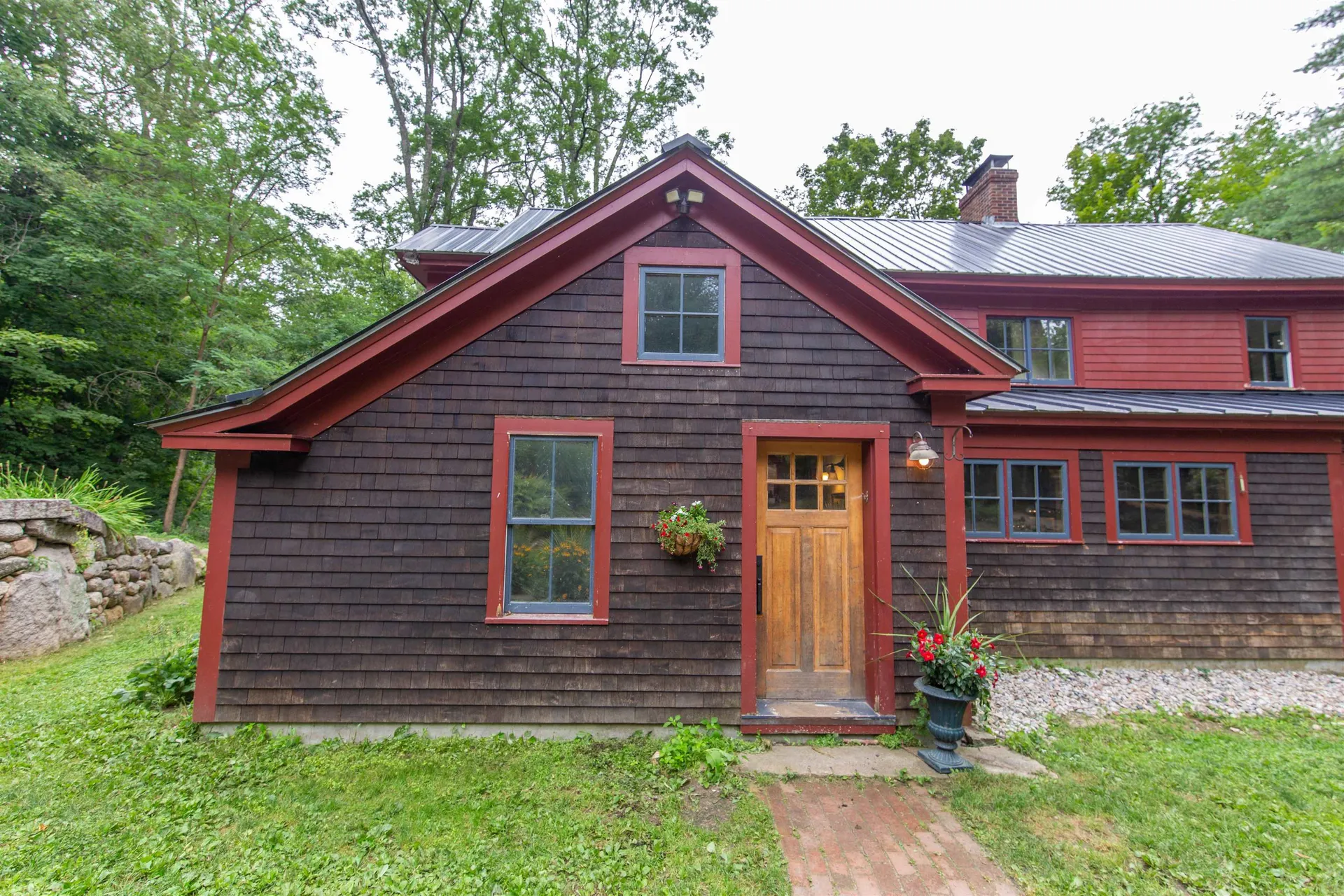 314 Old Mail Road Tamworth NH 03886