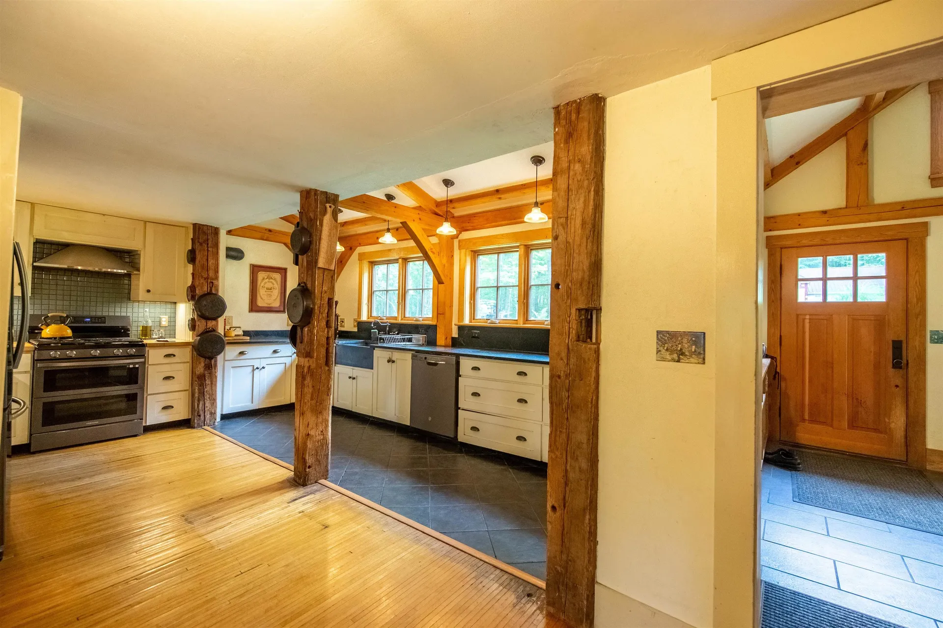 314 Old Mail Road Tamworth NH 03886