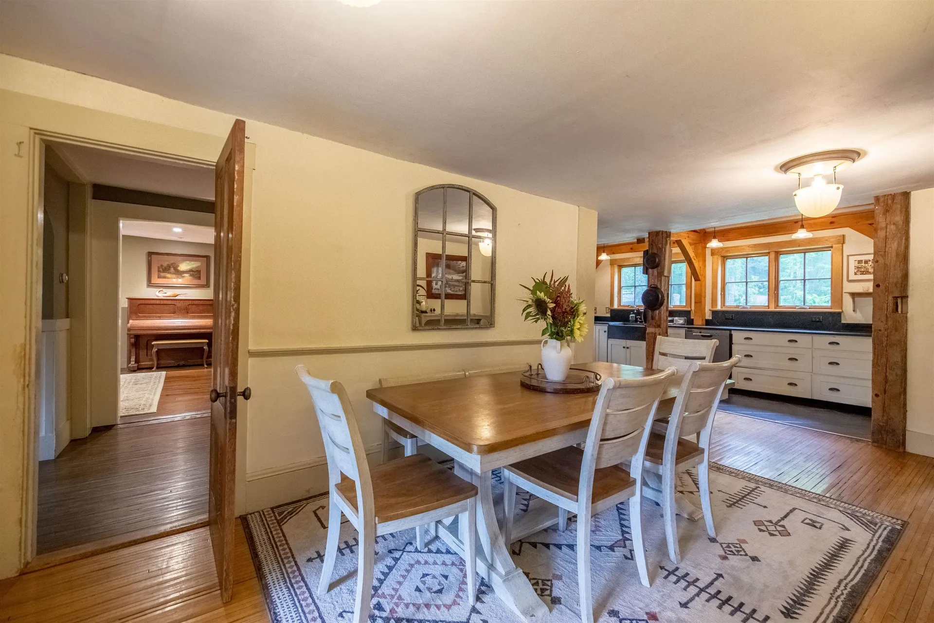 314 Old Mail Road Tamworth NH 03886