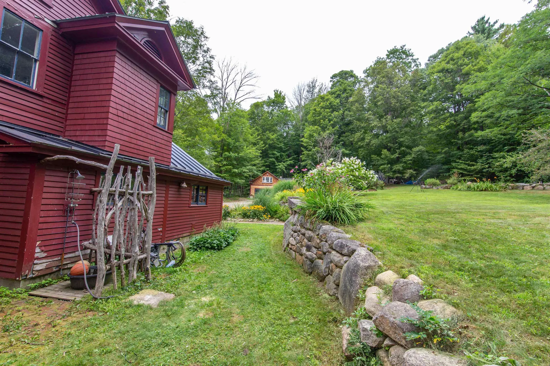 314 Old Mail Road Tamworth NH 03886