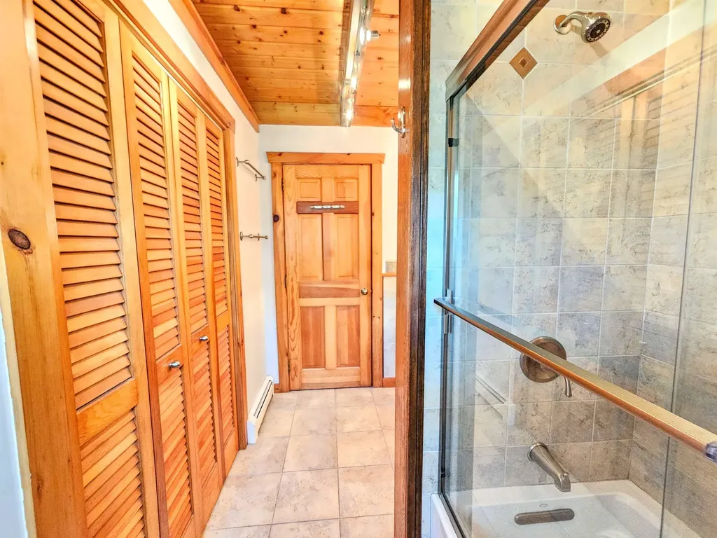 1422 Merrifield Road Whitingham VT 05361