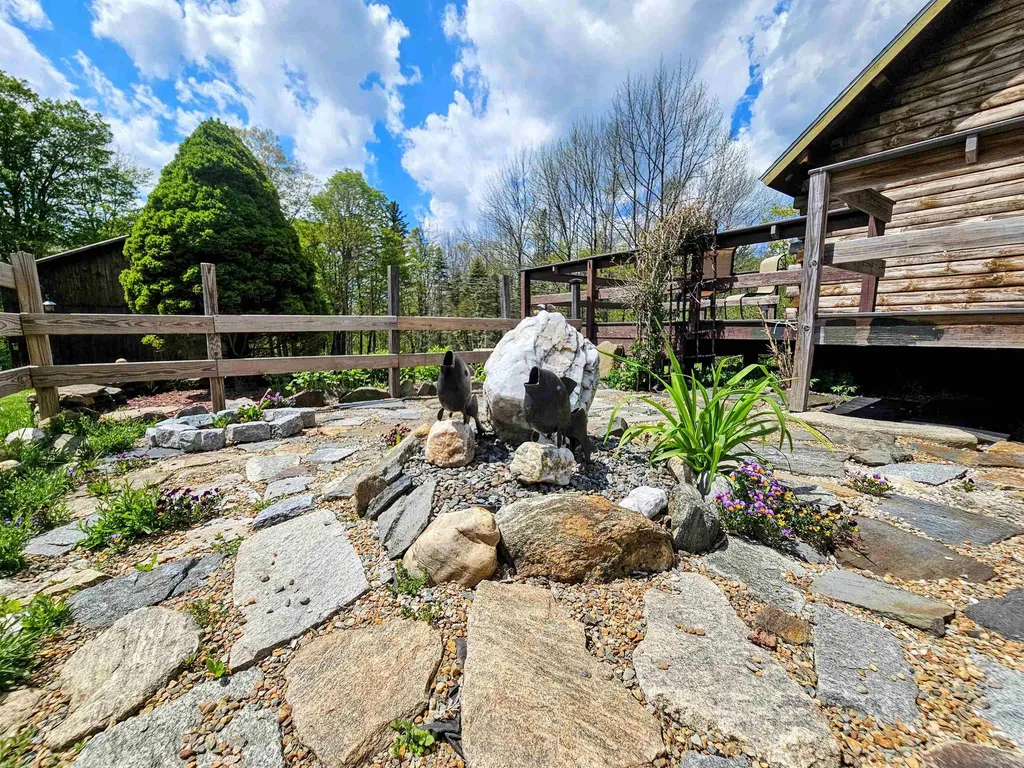 1422 Merrifield Road Whitingham VT 05361