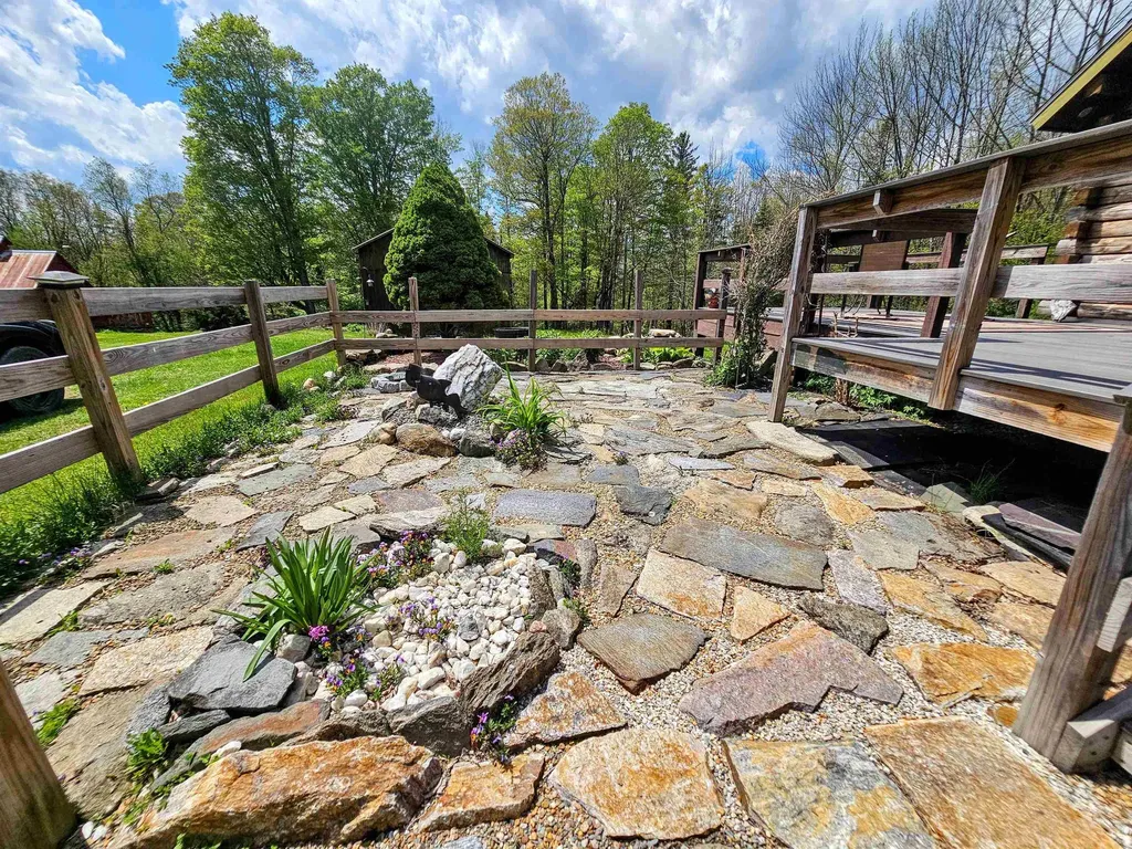 1422 Merrifield Road Whitingham VT 05361