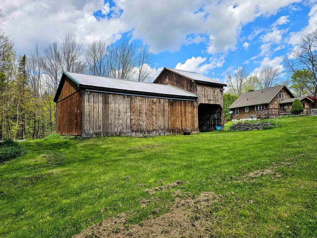 1422 Merrifield Road Whitingham VT 05361