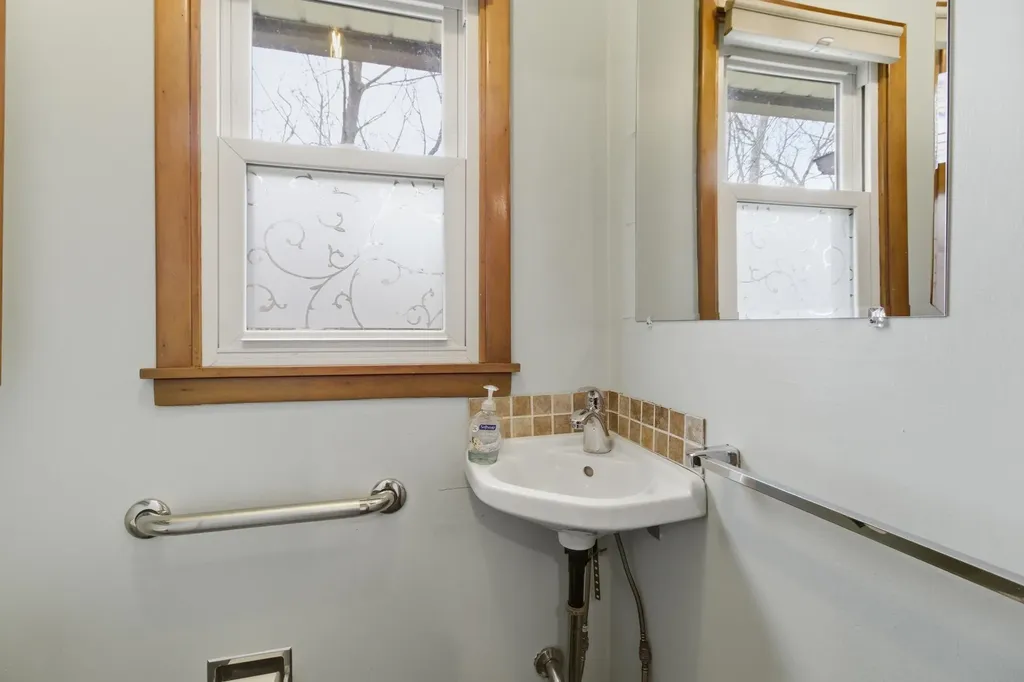 212 Dewey Street Bennington VT 05201