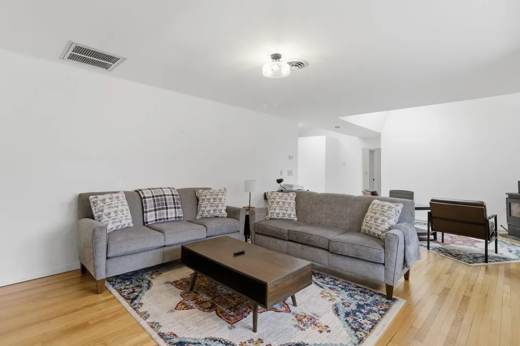 212 Dewey Street Bennington VT 05201