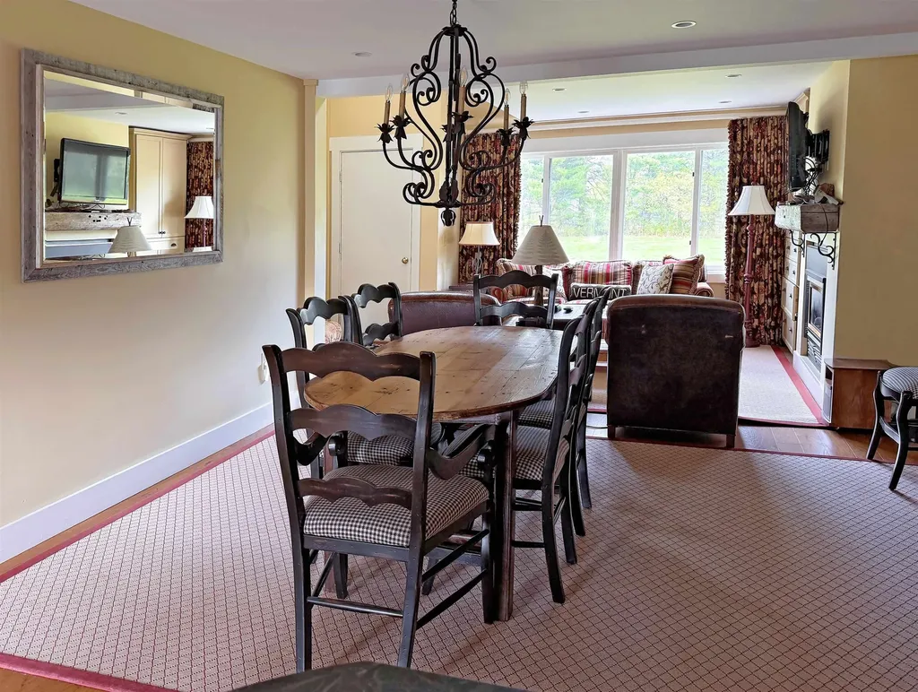 240 Village Green #14E Drive Stowe VT 05672
