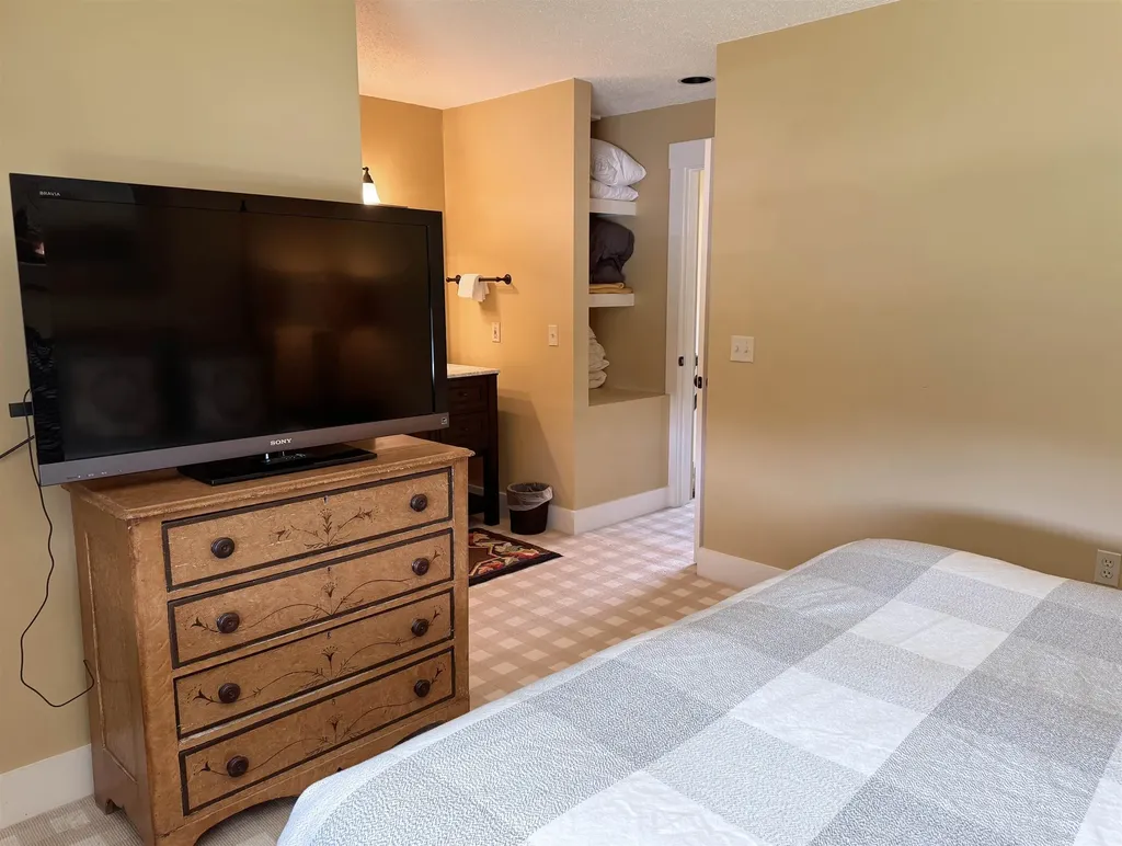 240 Village Green #14E Drive Stowe VT 05672