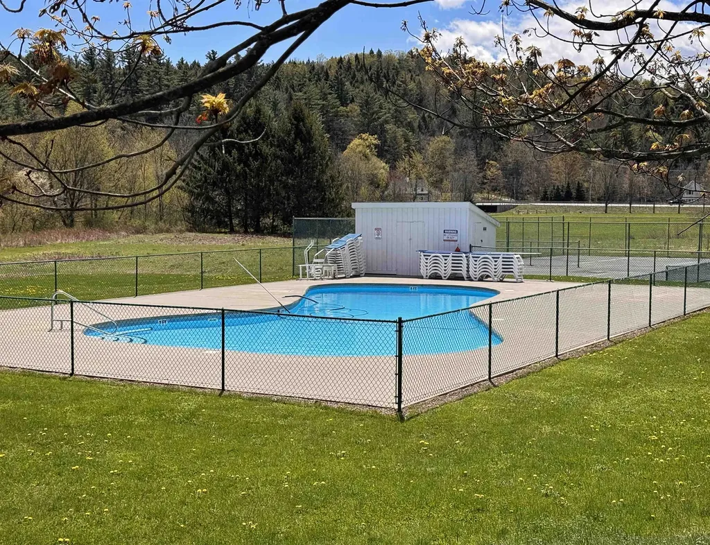 240 Village Green #14E Drive Stowe VT 05672