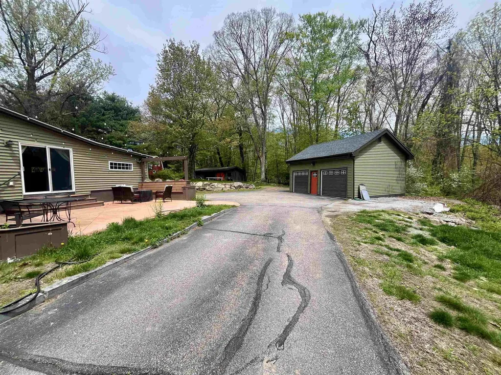 109 Ministerial Road Bedford NH 03110