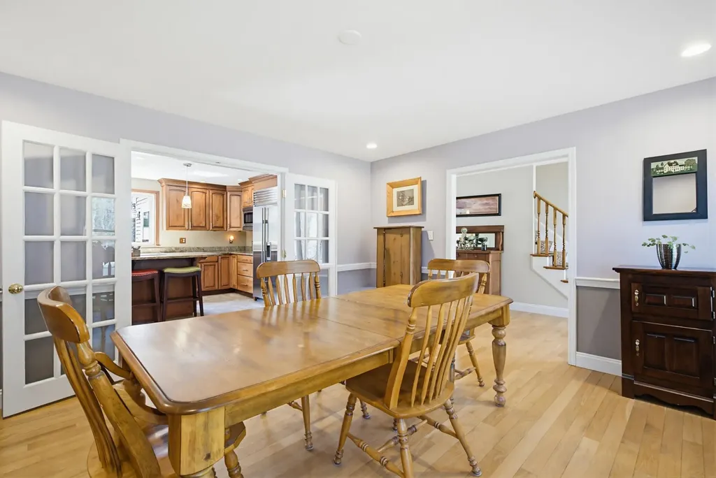 17 Dudley Road Brentwood NH 03833