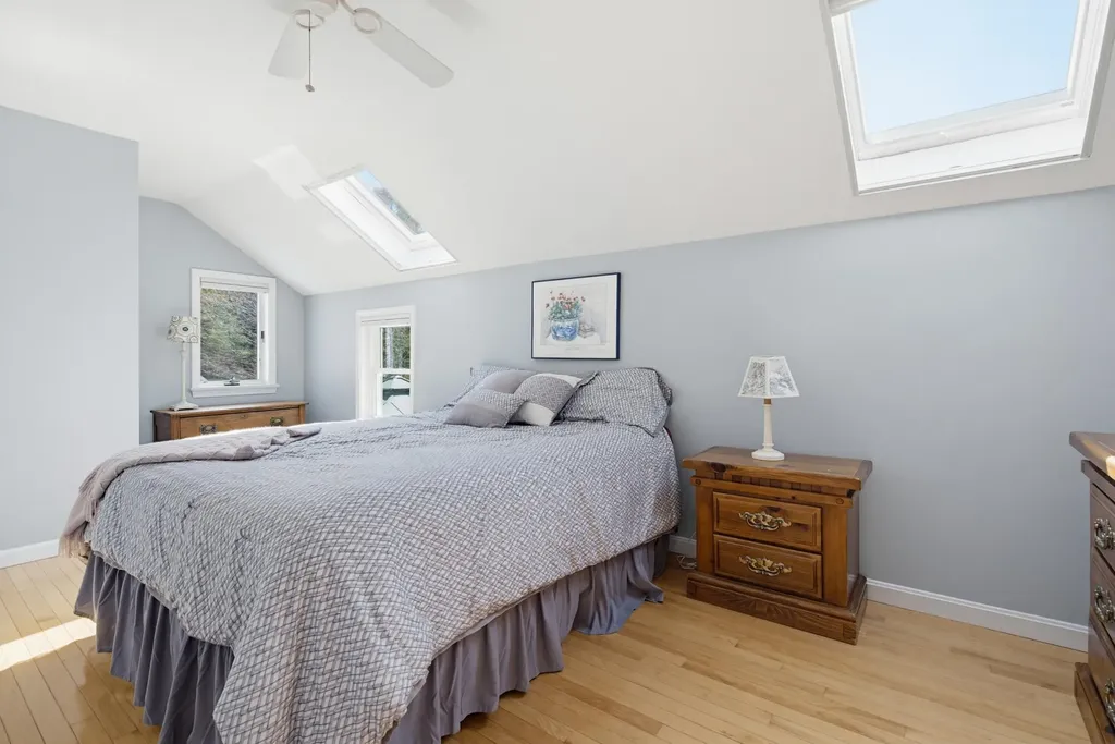 17 Dudley Road Brentwood NH 03833