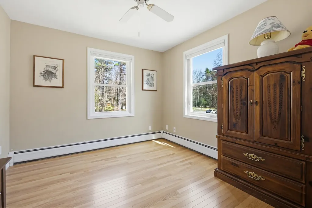 17 Dudley Road Brentwood NH 03833