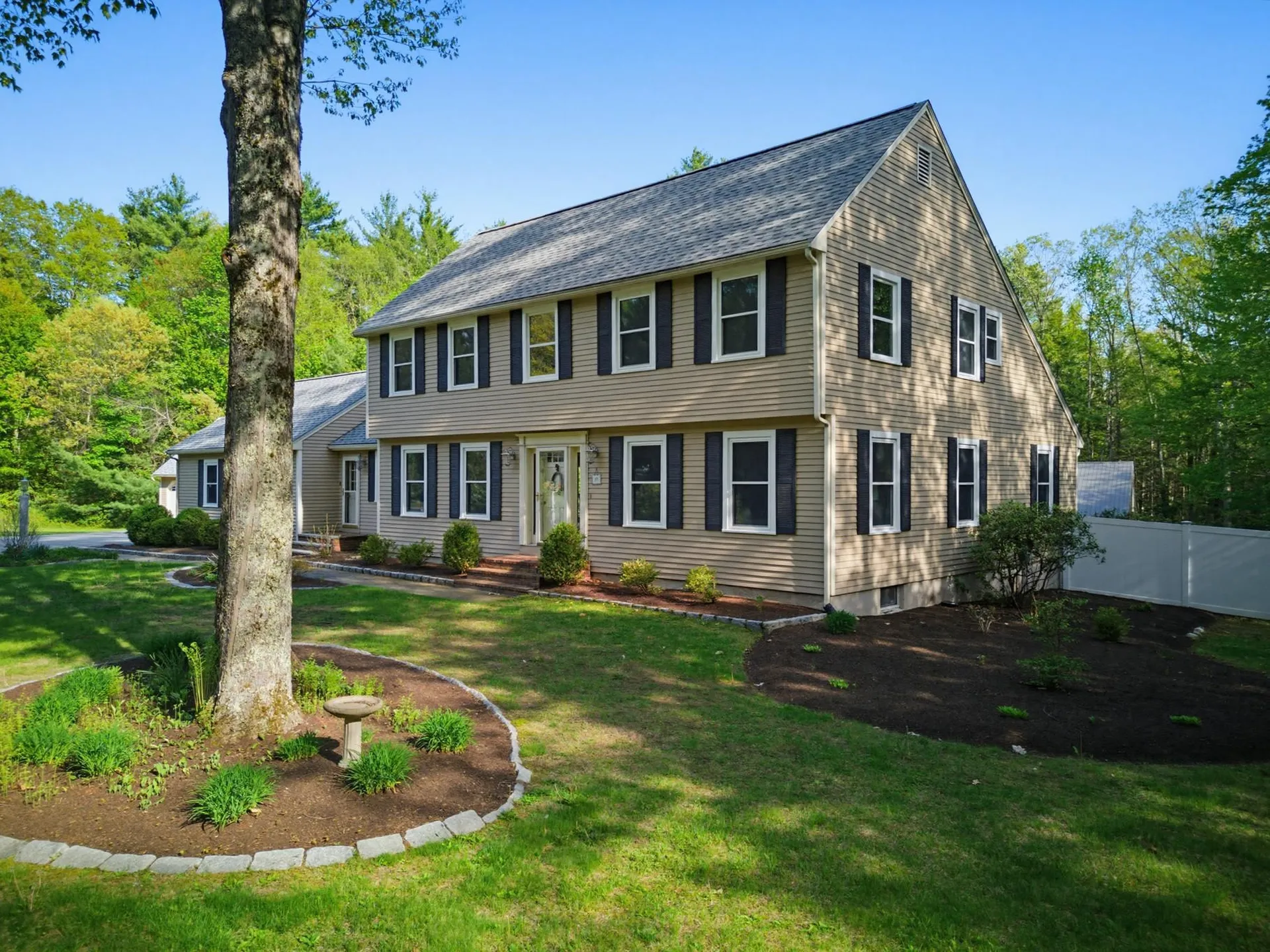 17 Dudley Road Brentwood NH 03833