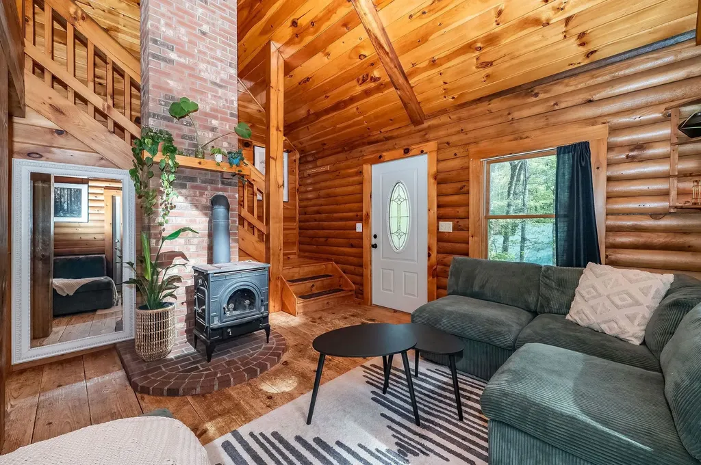102 Evergreen Valley Road Milton NH 03851