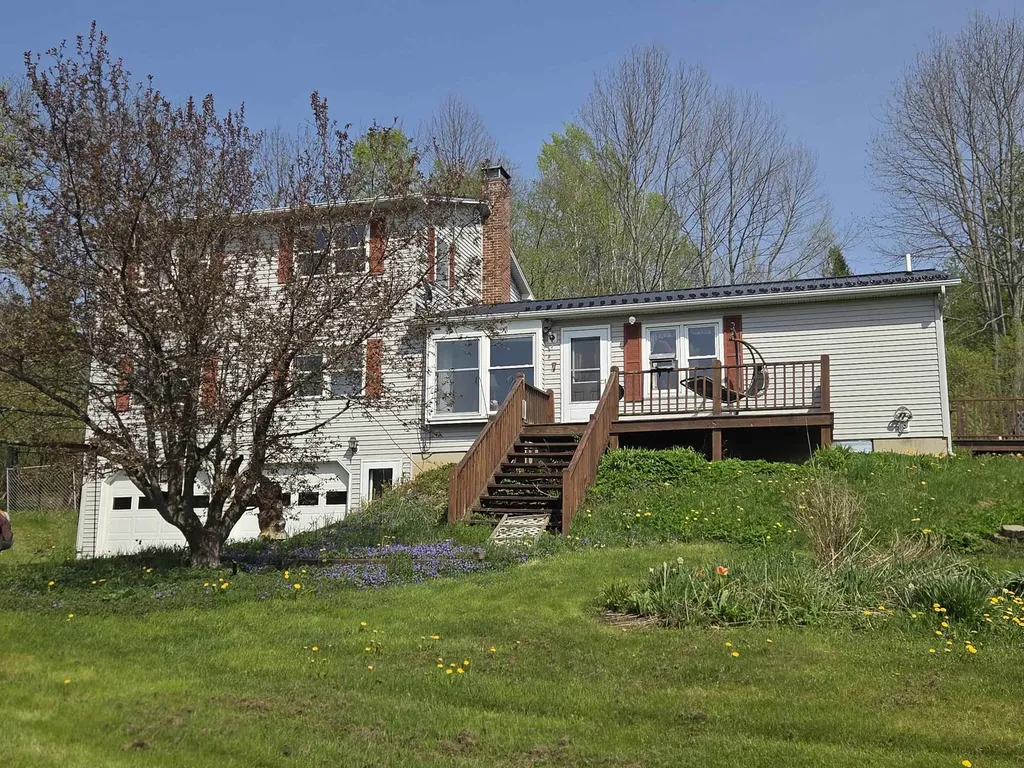 62 Schuler Road Derby VT 05829