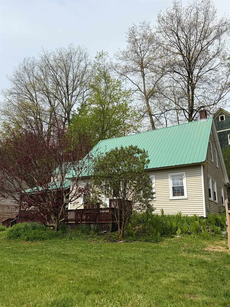 140 West Street Lisbon NH 03585