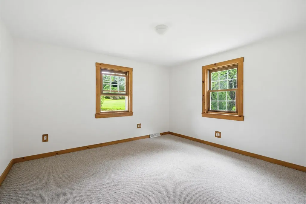 110 Tuttle Lane Greenland NH 03840