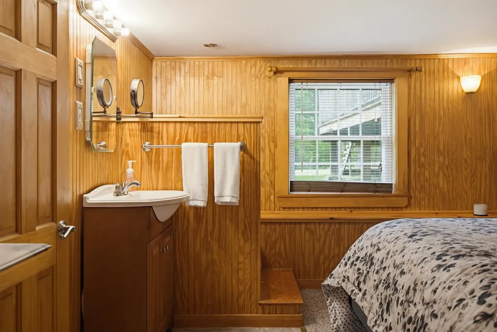 110 Tuttle Lane Greenland NH 03840