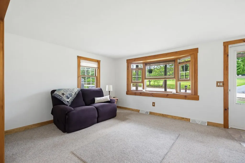 110 Tuttle Lane Greenland NH 03840