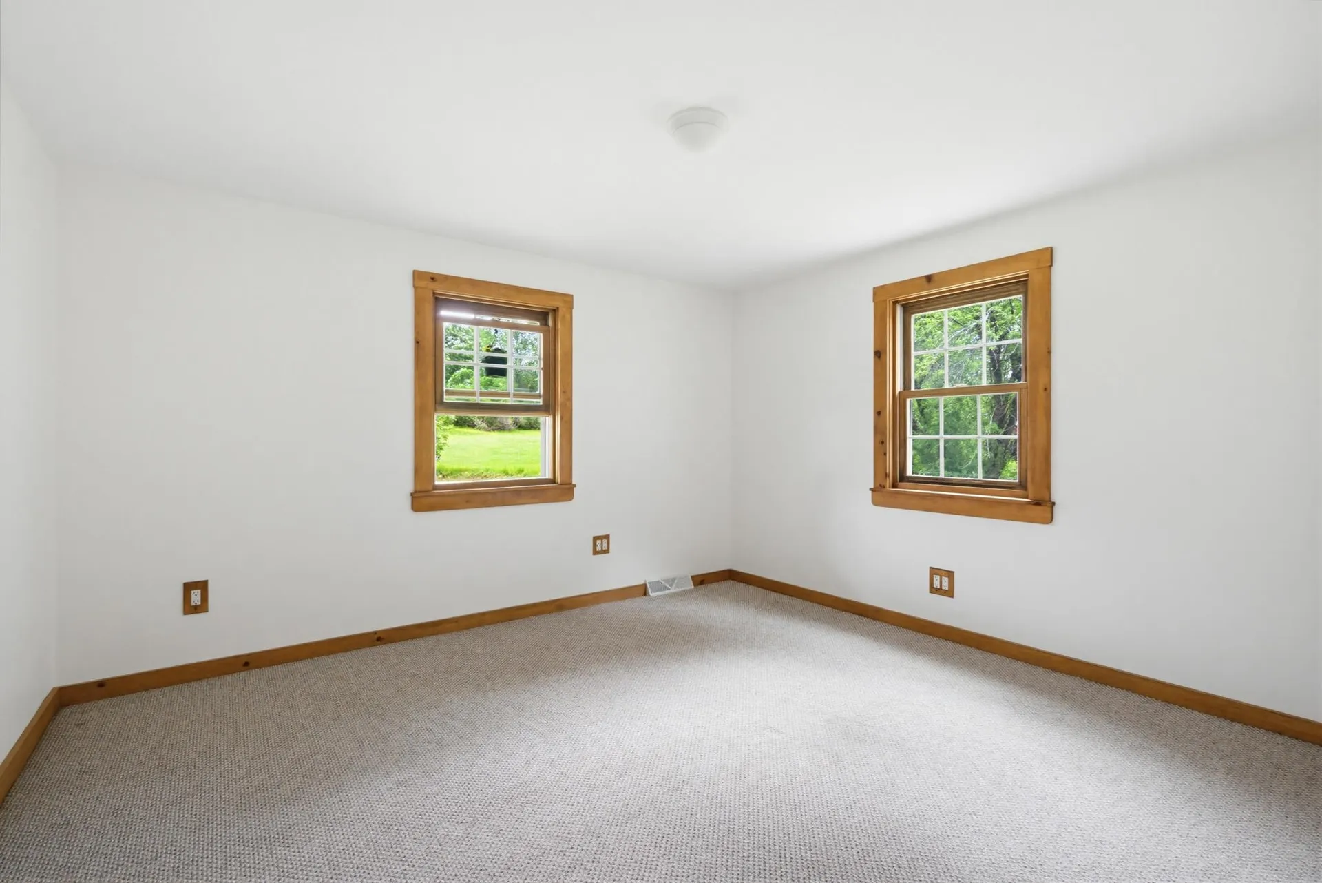 110 Tuttle Lane Greenland NH 03840