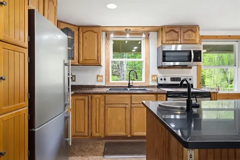 110 Tuttle Lane Greenland NH 03840