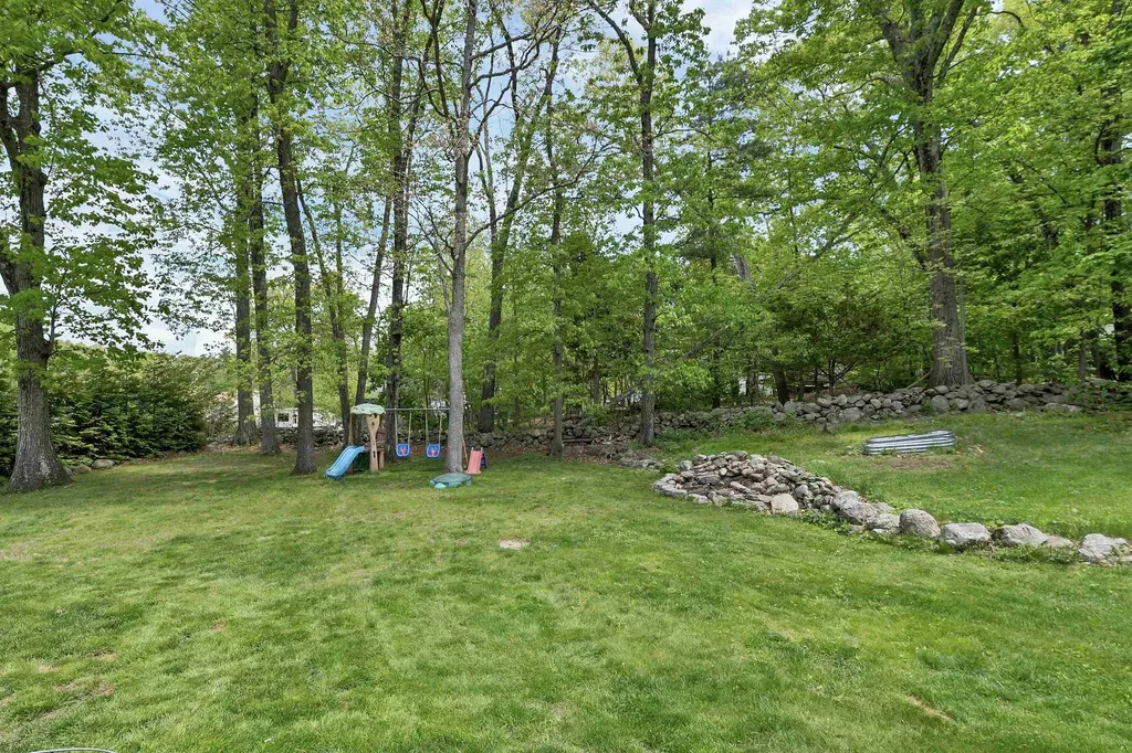 24 Bedard Avenue Derry NH 03038