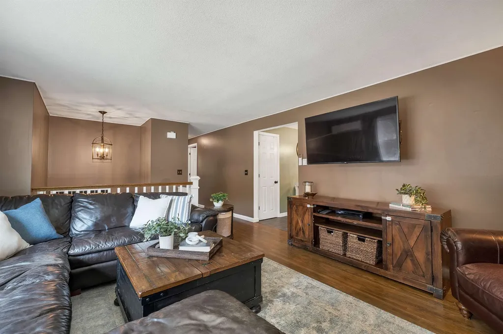 24 Bedard Avenue Derry NH 03038