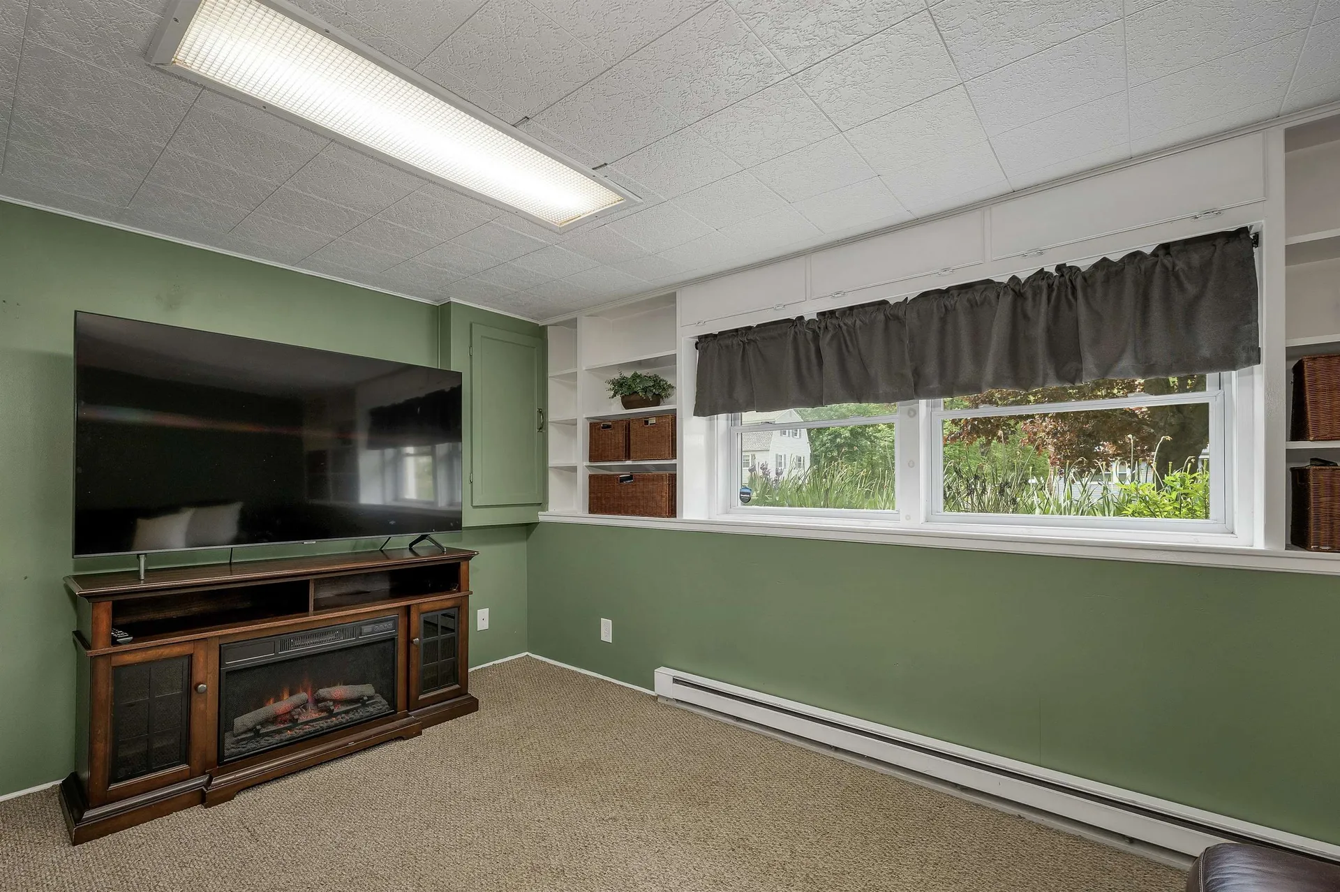 24 Bedard Avenue Derry NH 03038