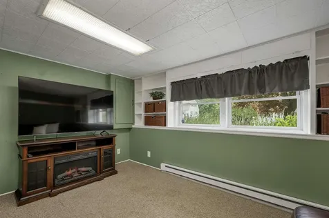 24 Bedard Avenue Derry NH 03038