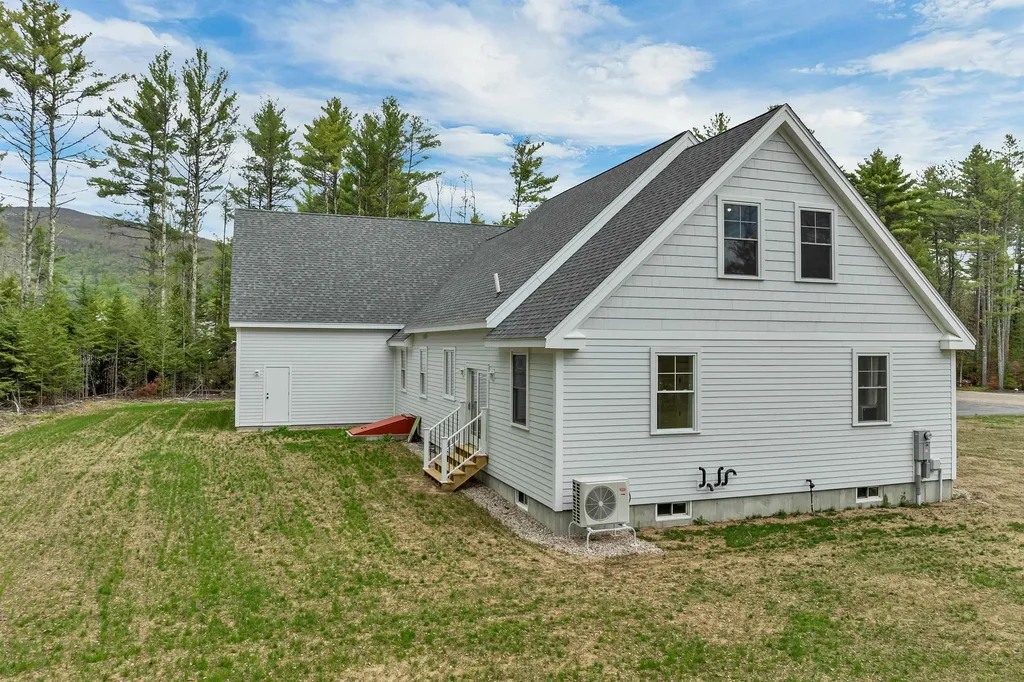 7 Lyndsay Lane Tuftonboro NH 03816