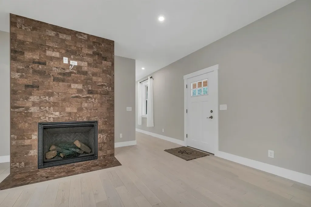 7 Lyndsay Lane Tuftonboro NH 03816