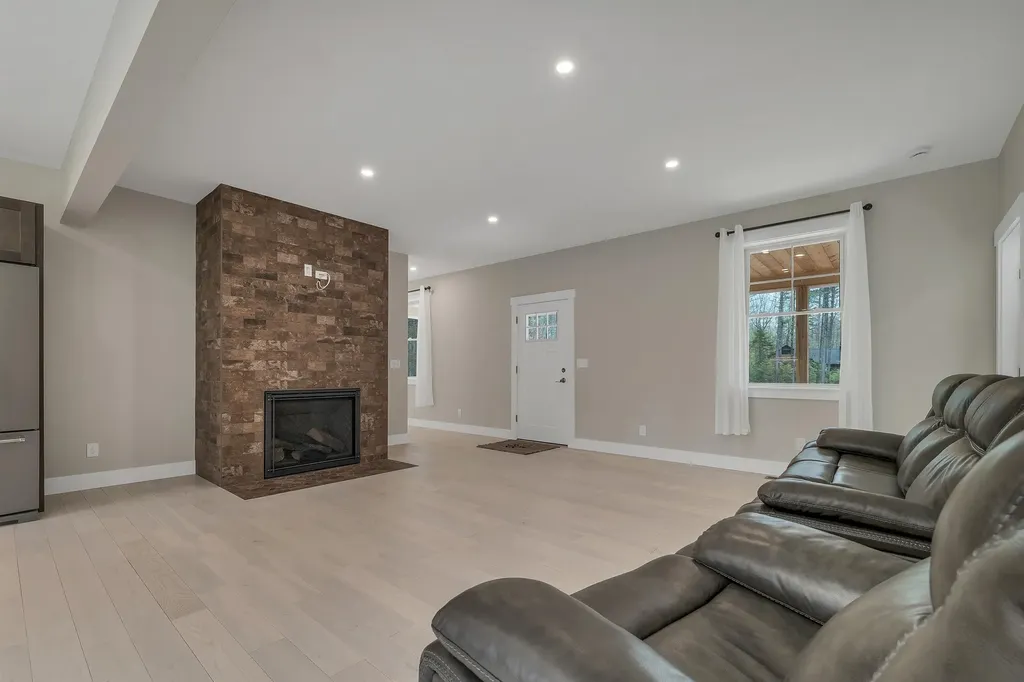 7 Lyndsay Lane Tuftonboro NH 03816