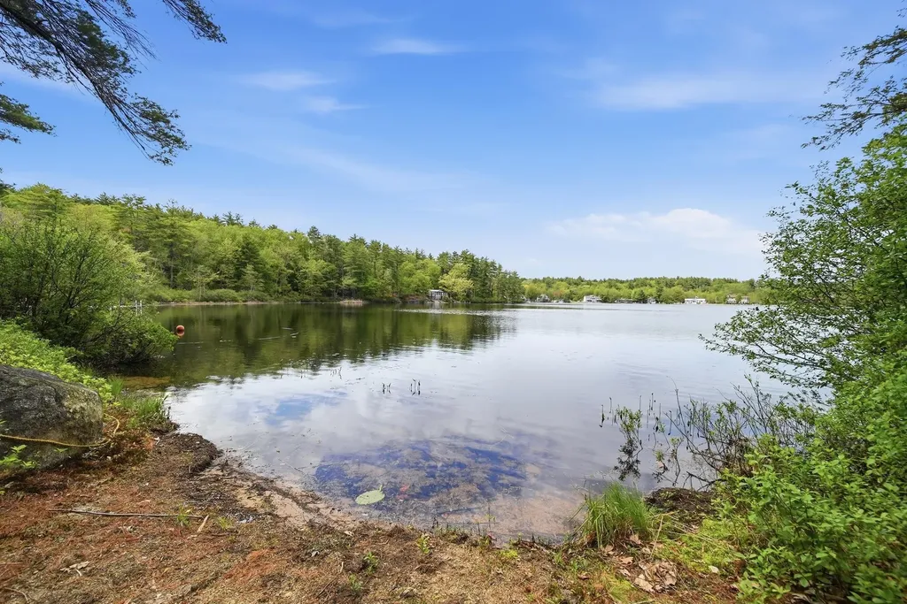 4 Clark Island Road Amherst NH 03031
