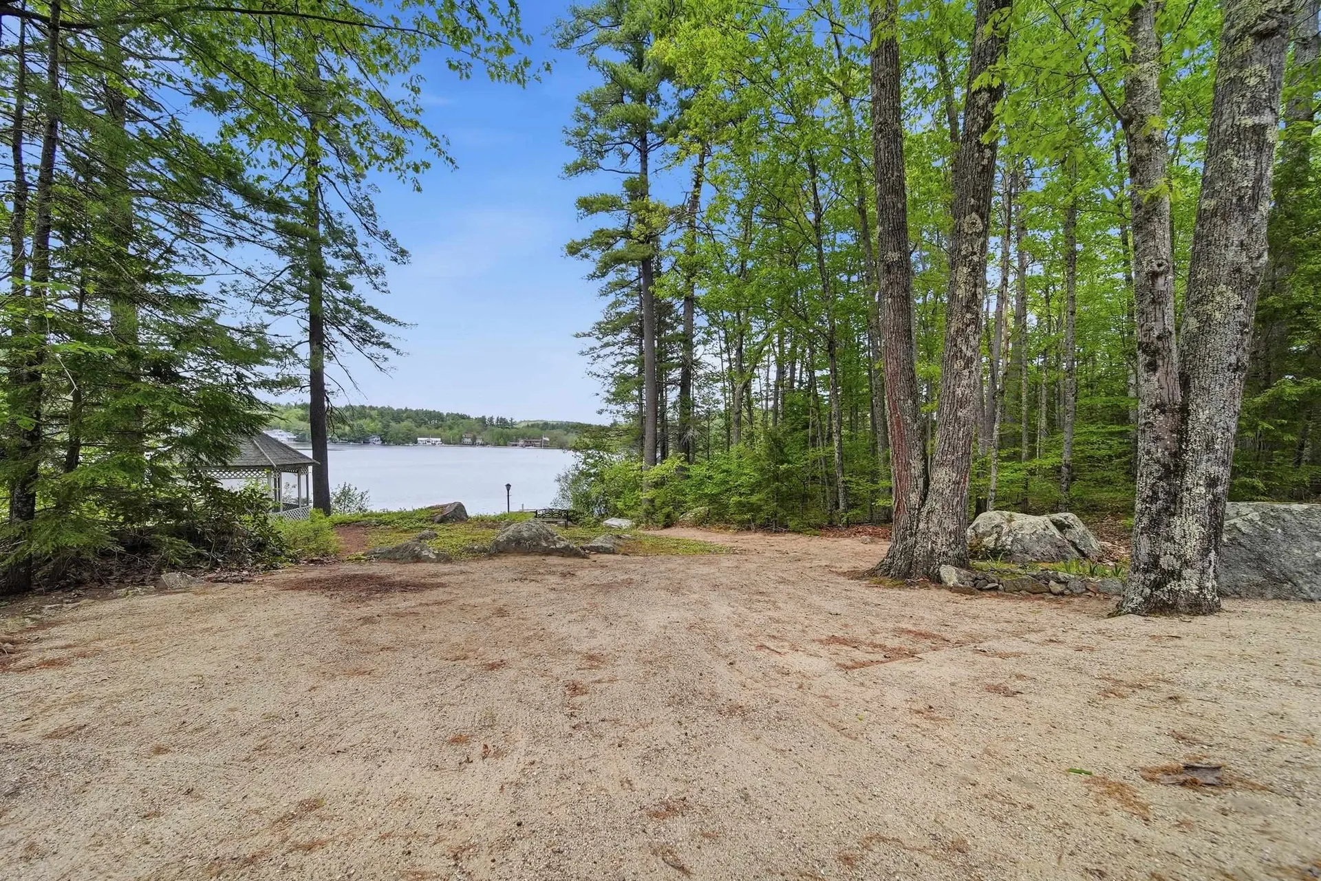 4 Clark Island Road Amherst NH 03031